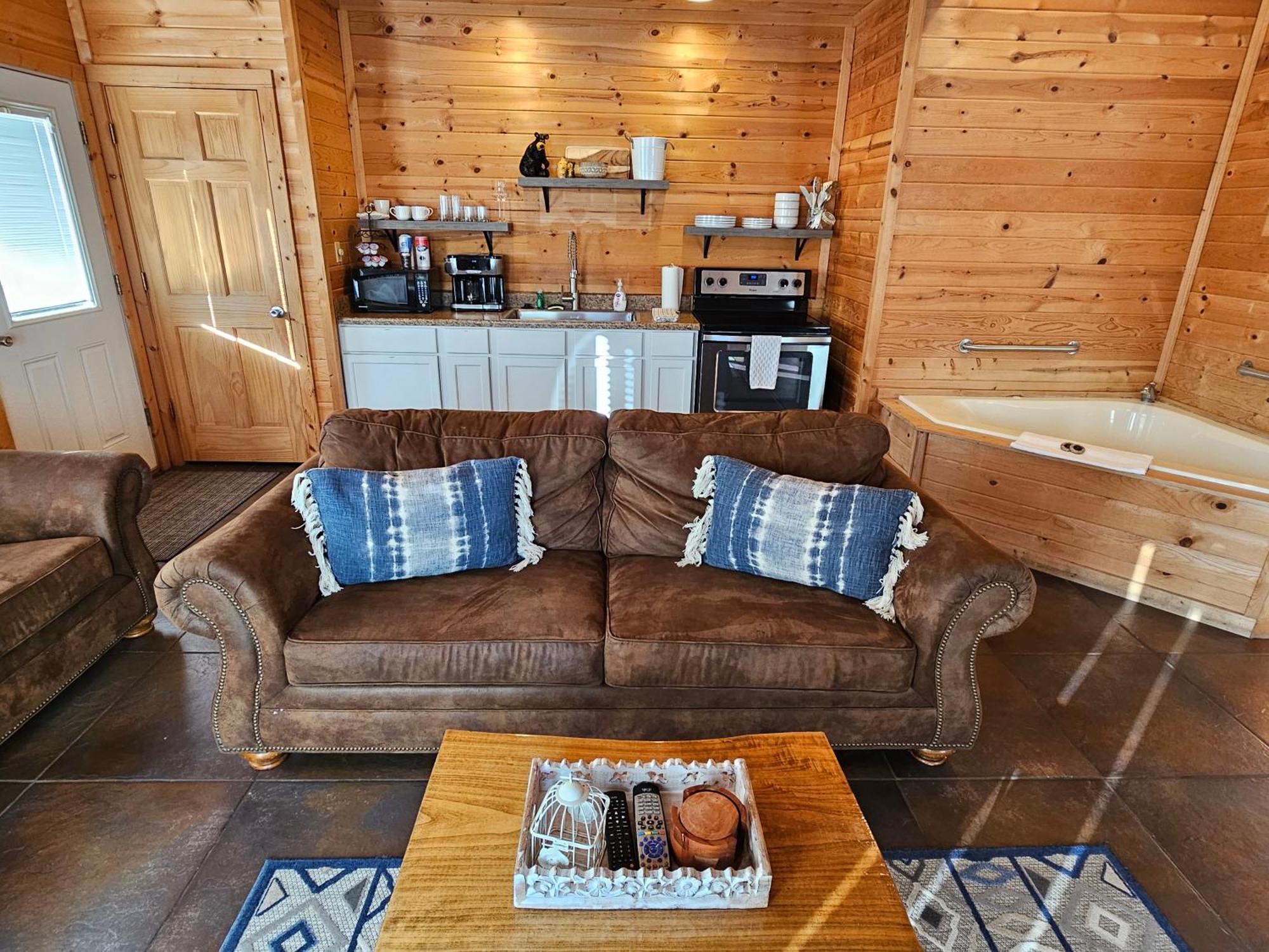 5 Min To Beaver Lake-King Bed-Fire Pit-Jetted Tub #3 Eureka Springs Ngoại thất bức ảnh