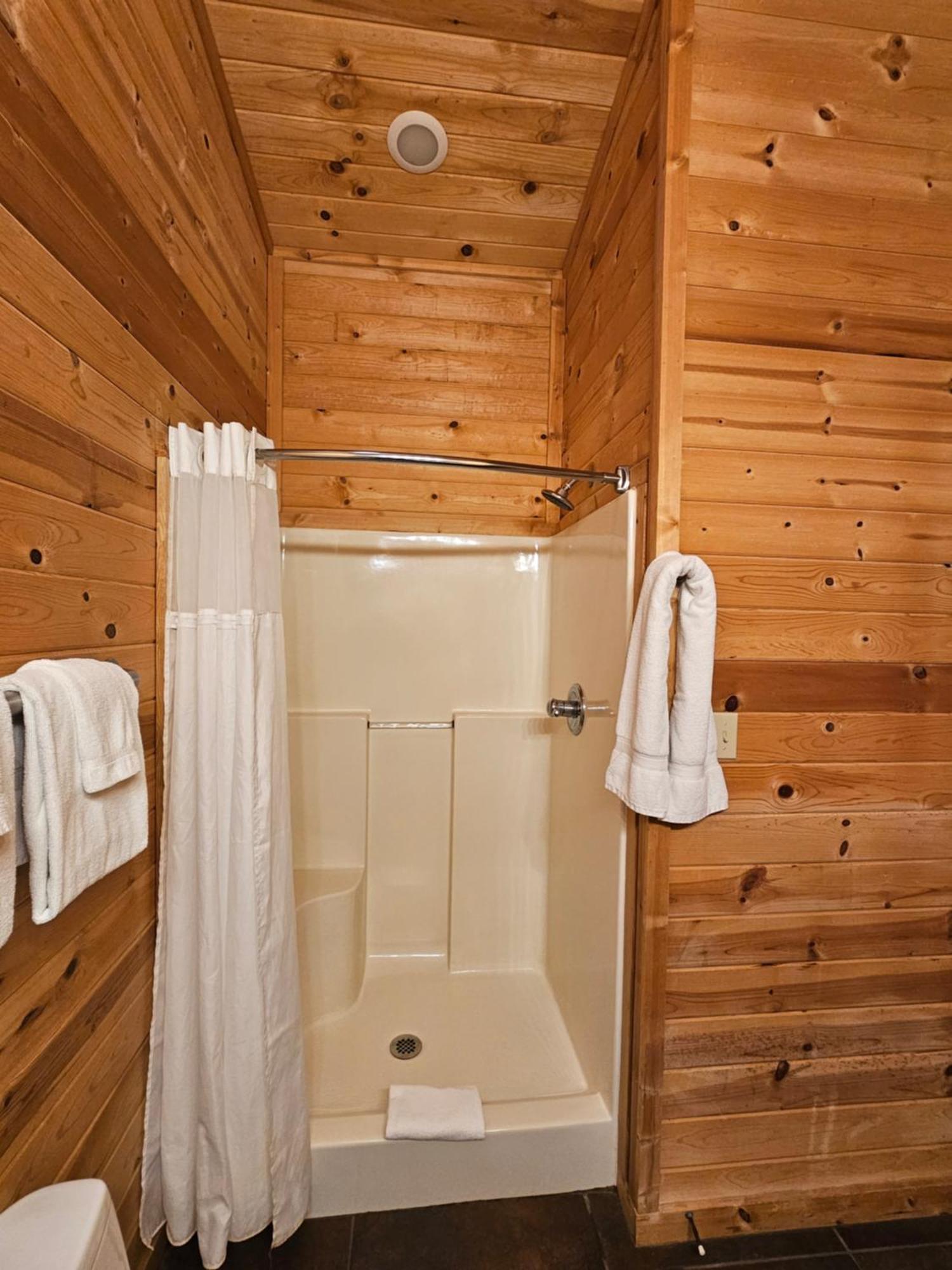 5 Min To Beaver Lake-King Bed-Fire Pit-Jetted Tub #3 Eureka Springs Ngoại thất bức ảnh